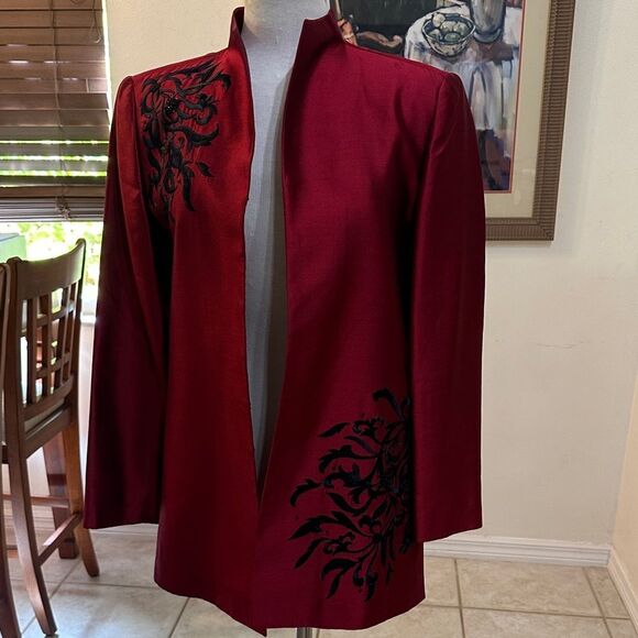 DANA BUCHMAN 100% Silk Red Jacket w/ Black Embroidery Size 4 - Picture 2 of 14